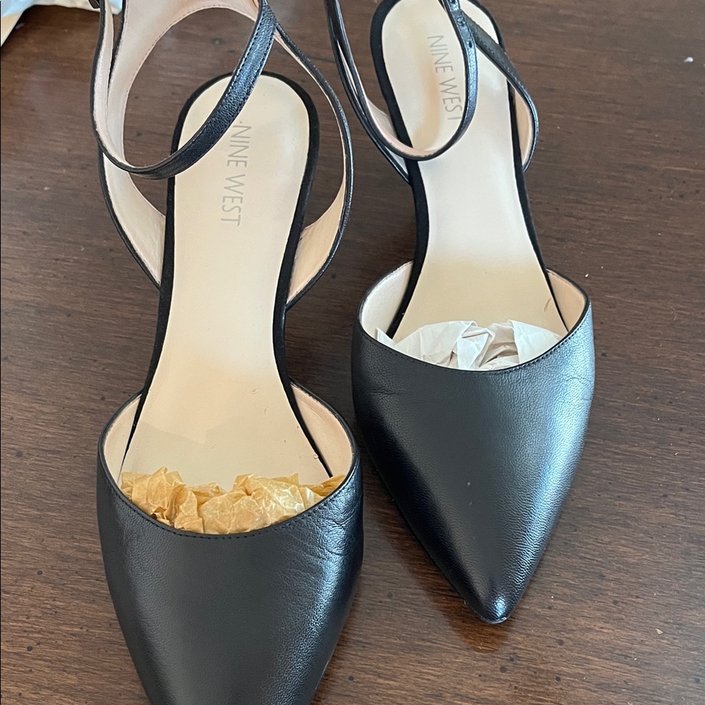 Nine West Black Pointed Toe Heels